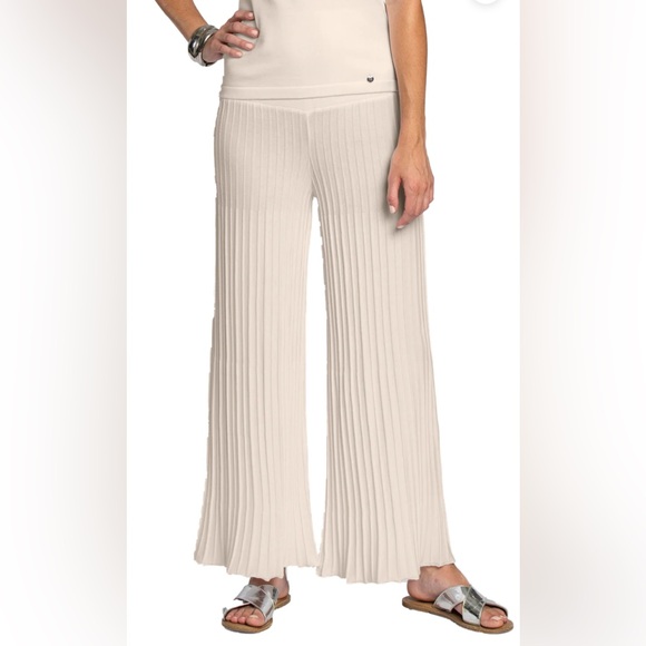 BIANA JULIA PLISSE-LOOK FULL LENGTH WIDE LEG PANTS IN BEIGE SIZE S - Picture 1 of 11